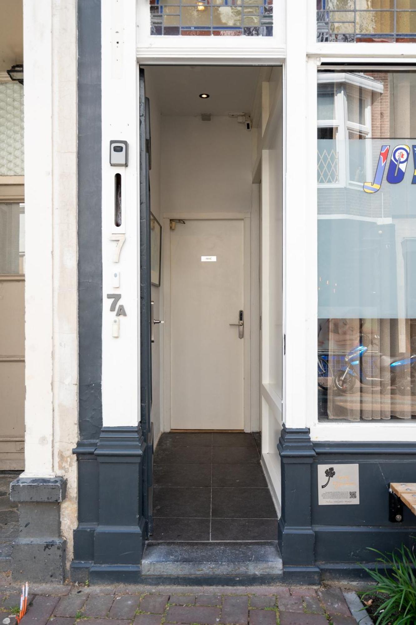 Stylish Studio In The Heart Of Breda City Center Buitenkant foto