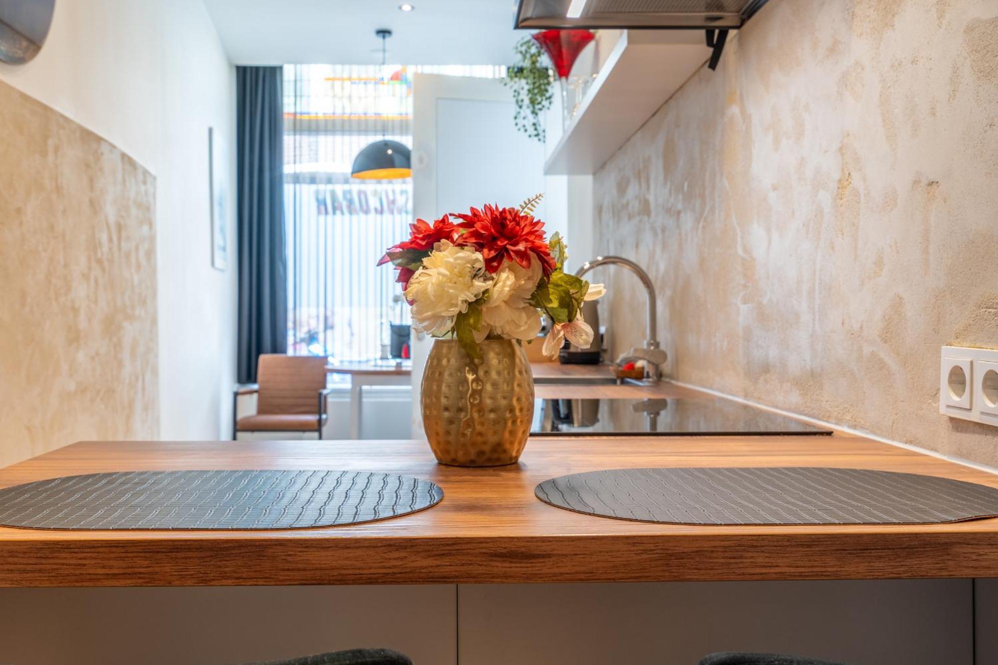 Stylish Studio In The Heart Of Breda City Center Buitenkant foto